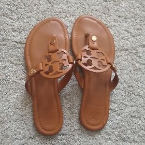 Sandals size 7